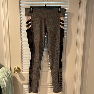 VS Pink ultimate leggings size L with pockets and sheer on the side